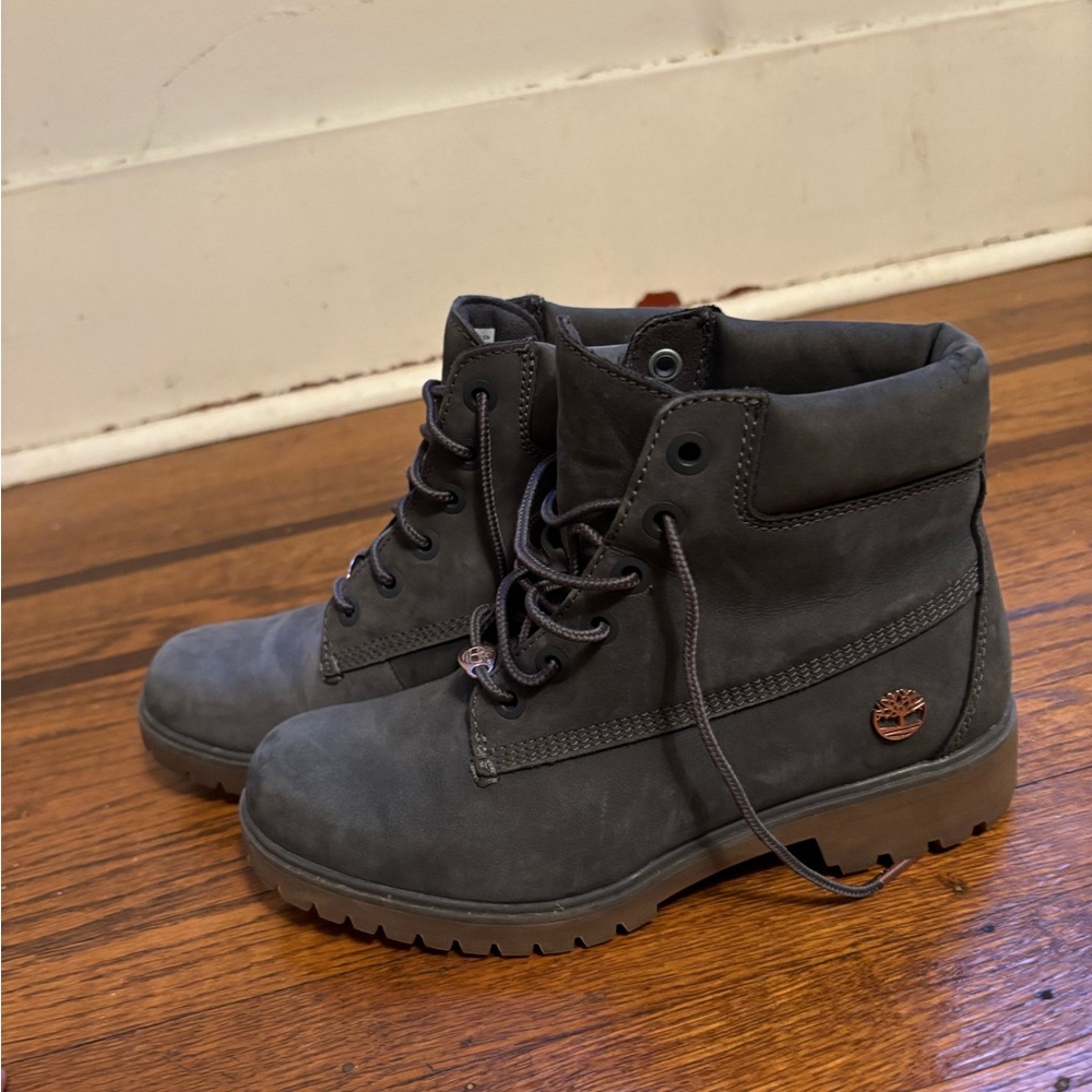 Timberland women’s US6W boots